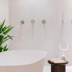 Ξενοδοχείο με διαμερίσματα Naxi 4*