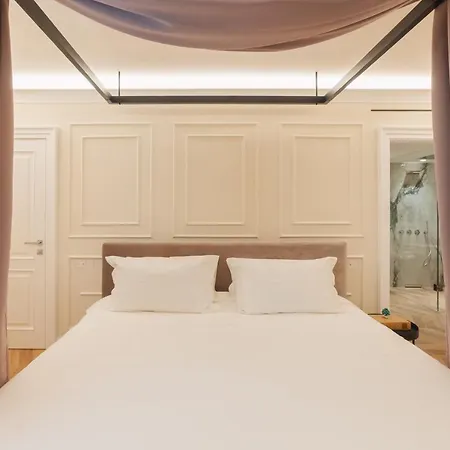 Naxi Aparthotel