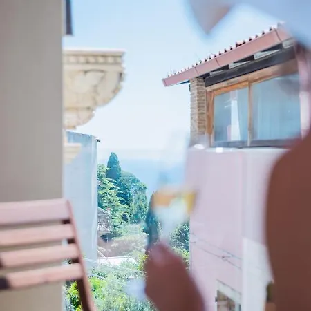 Lägenhetshotell Naxi Taormina